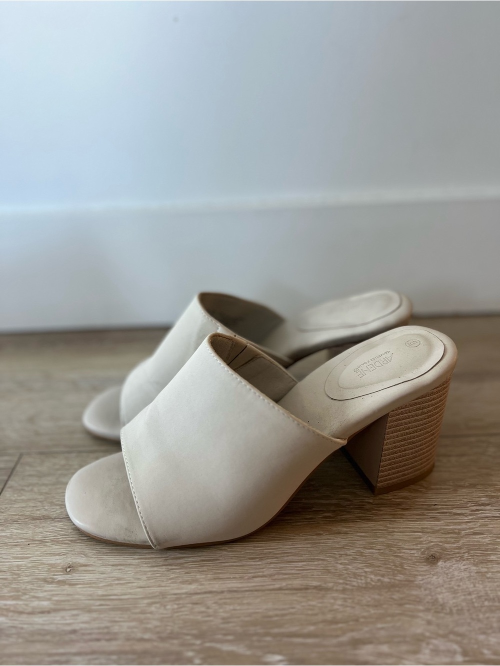 Beige Slide Sandals for Women - Minimal Open-Toe Mule - Size 9 - Picture 2 of 2